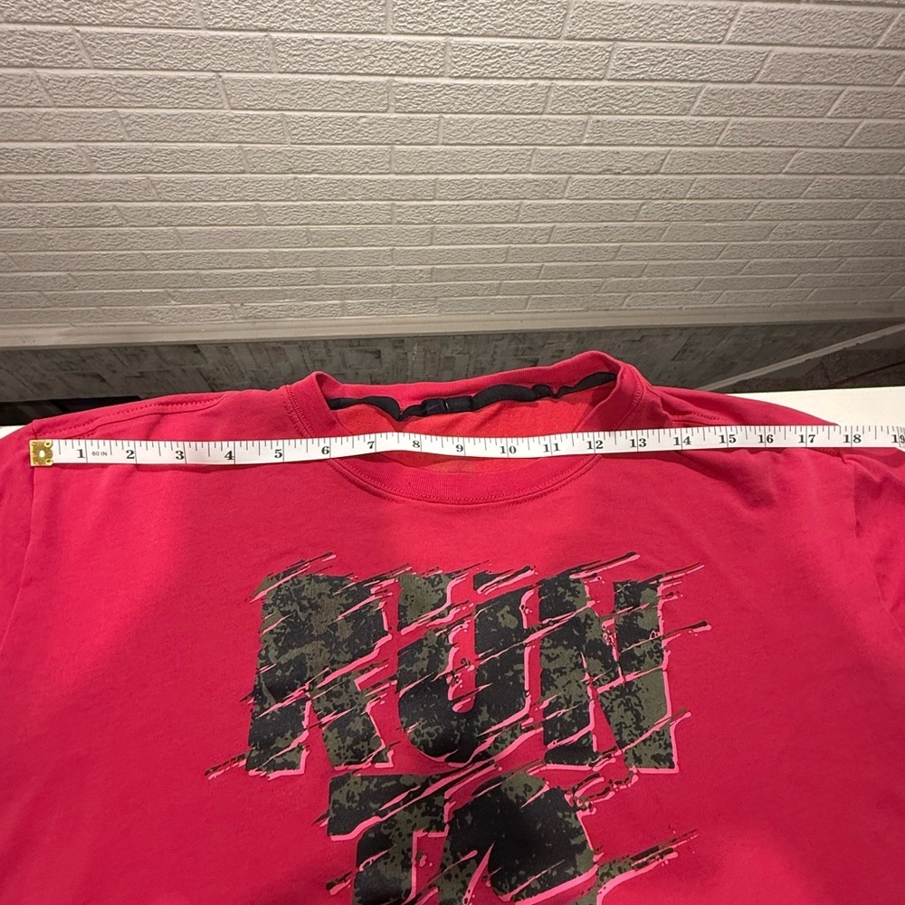 Nike Pink Dri-Fit Short Sleeve Tee with‎ Bold Graphic - Picture 5 of 5